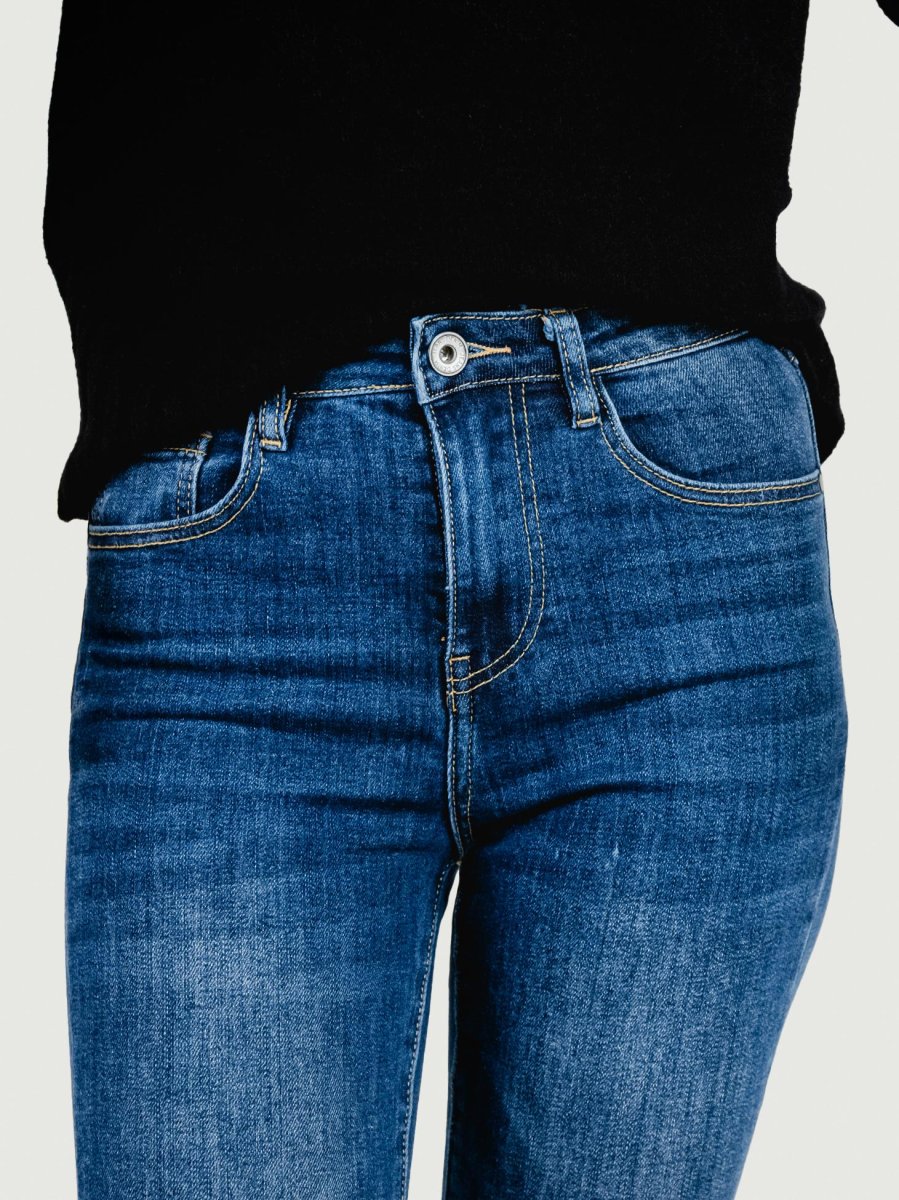 JEANS A ZAMPA IN DENIM SCURO - immagine 5