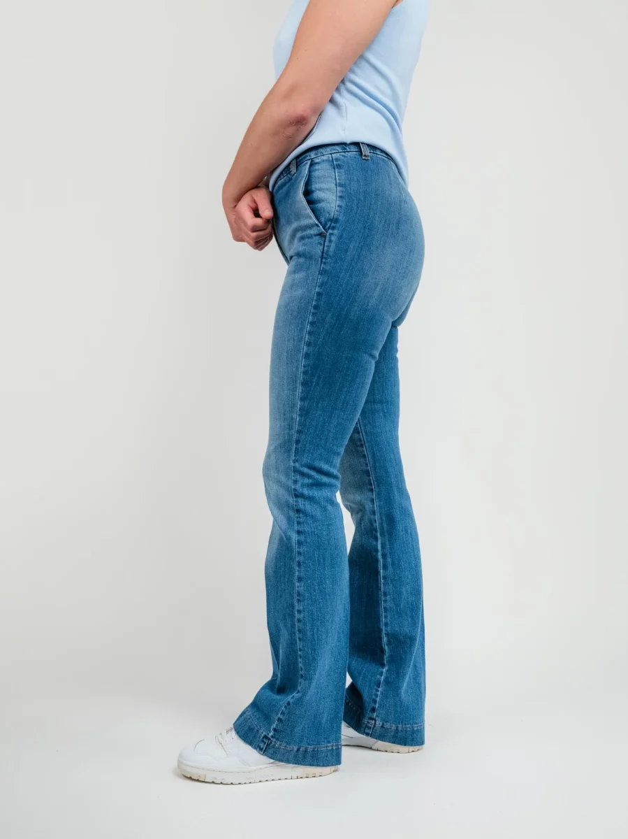 JEANS A ZAMPA LAVAGGIO CHIARO - immagine 4