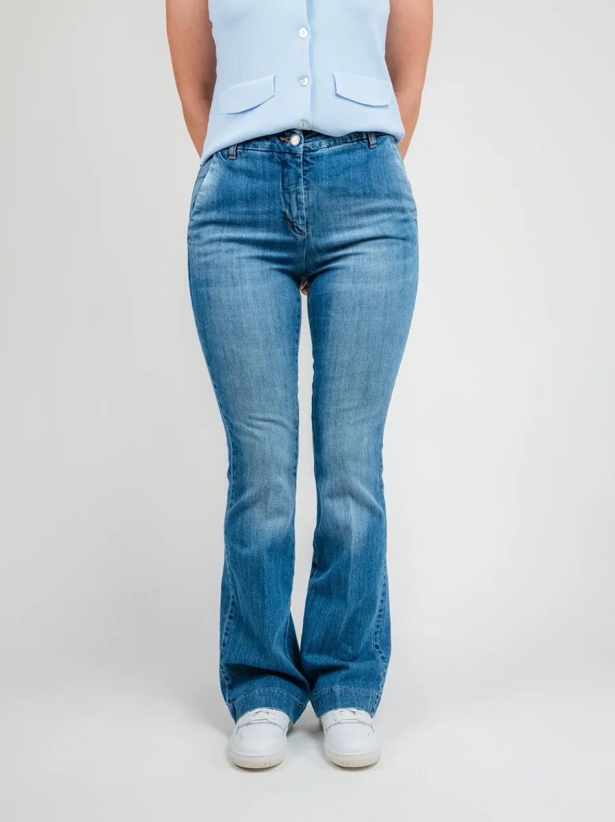 JEANS A ZAMPA LAVAGGIO CHIARO - immagine 3