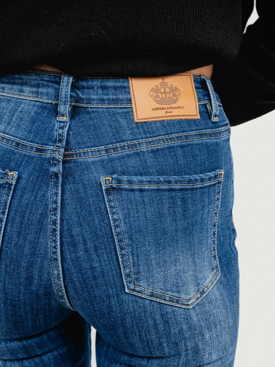 JEANS SFRANGIATO A TROMBETTA LAVAGGIO SCURO - immagine 7