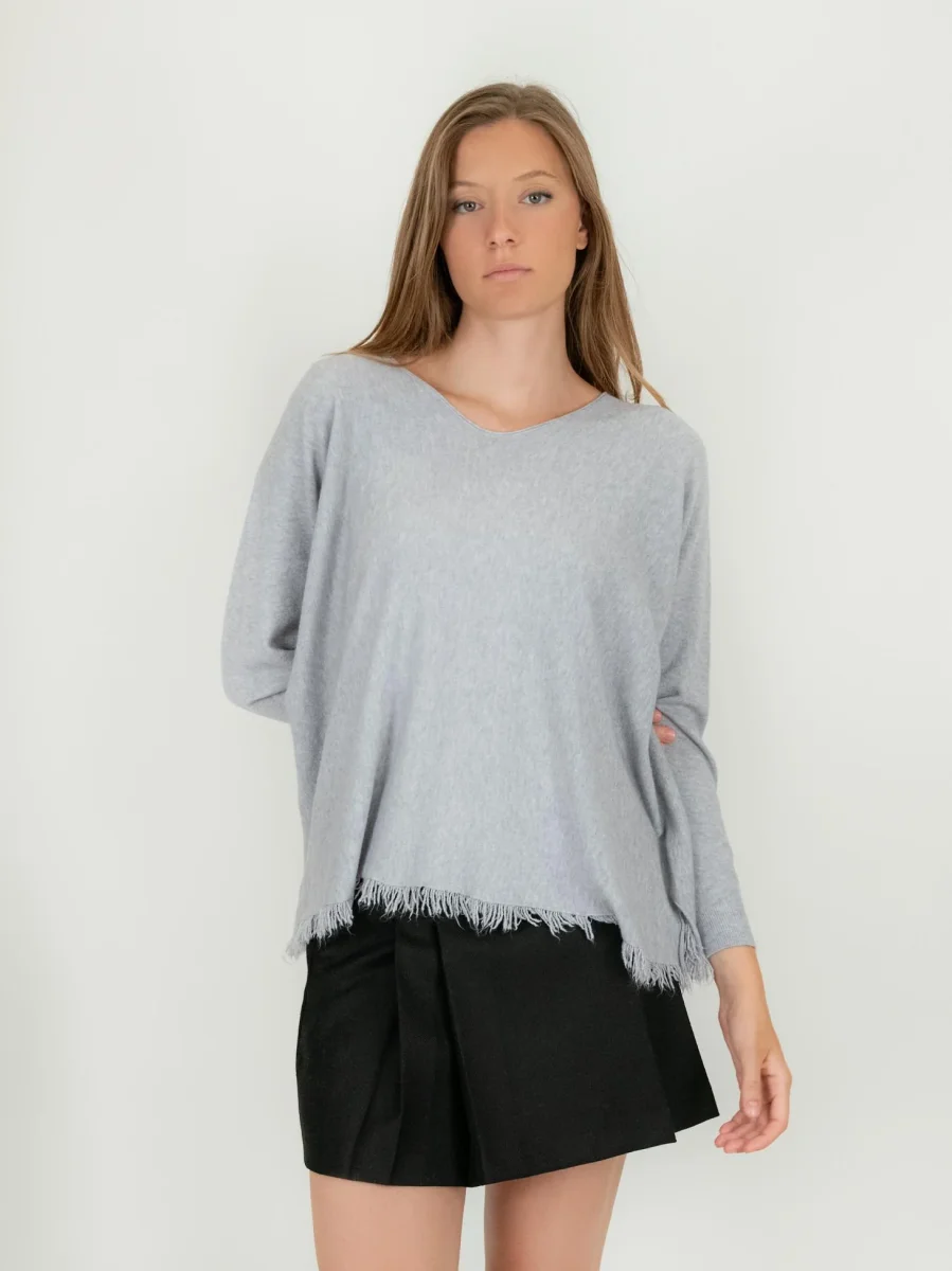 MAGLIA CON FRANGE GRIGIO PERLA