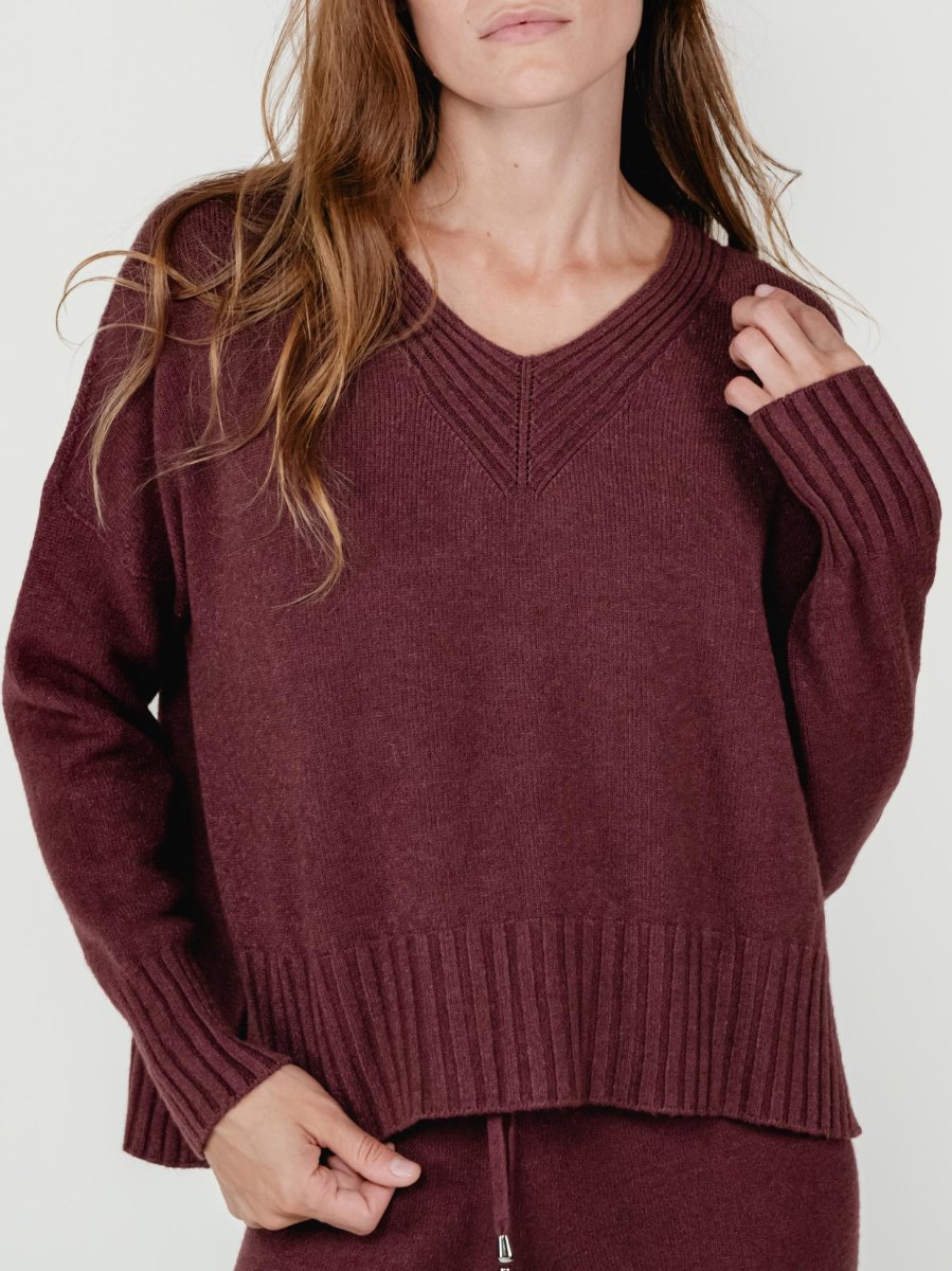 MAGLIA CON SCOLLO A V BORDEAUX - immagine 5