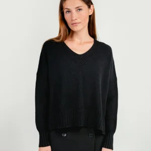 MAGLIA CON SCOLLO A V NERA