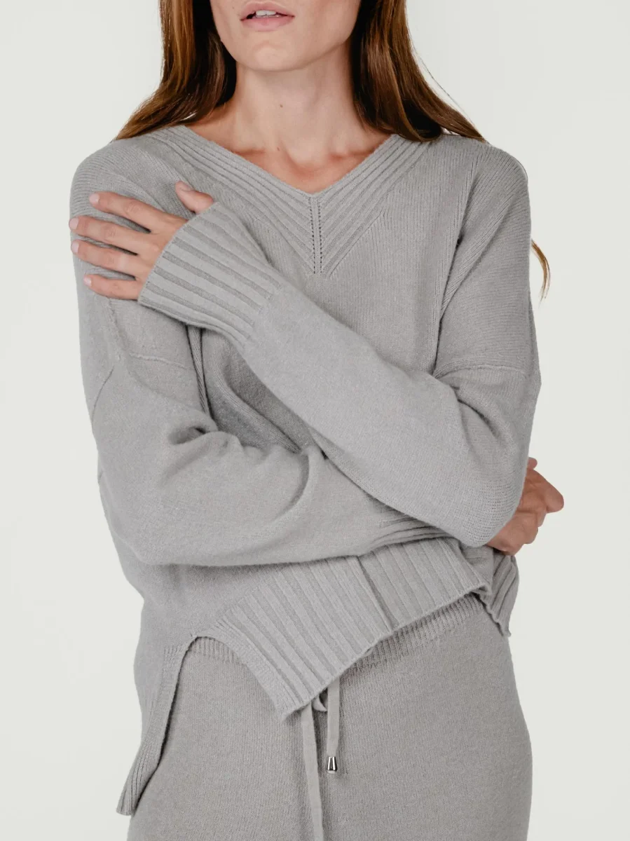 MAGLIA CON SCOLLO A V TORTORA - immagine 5