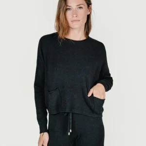 MAGLIA CORTA CON TASCHE NERO