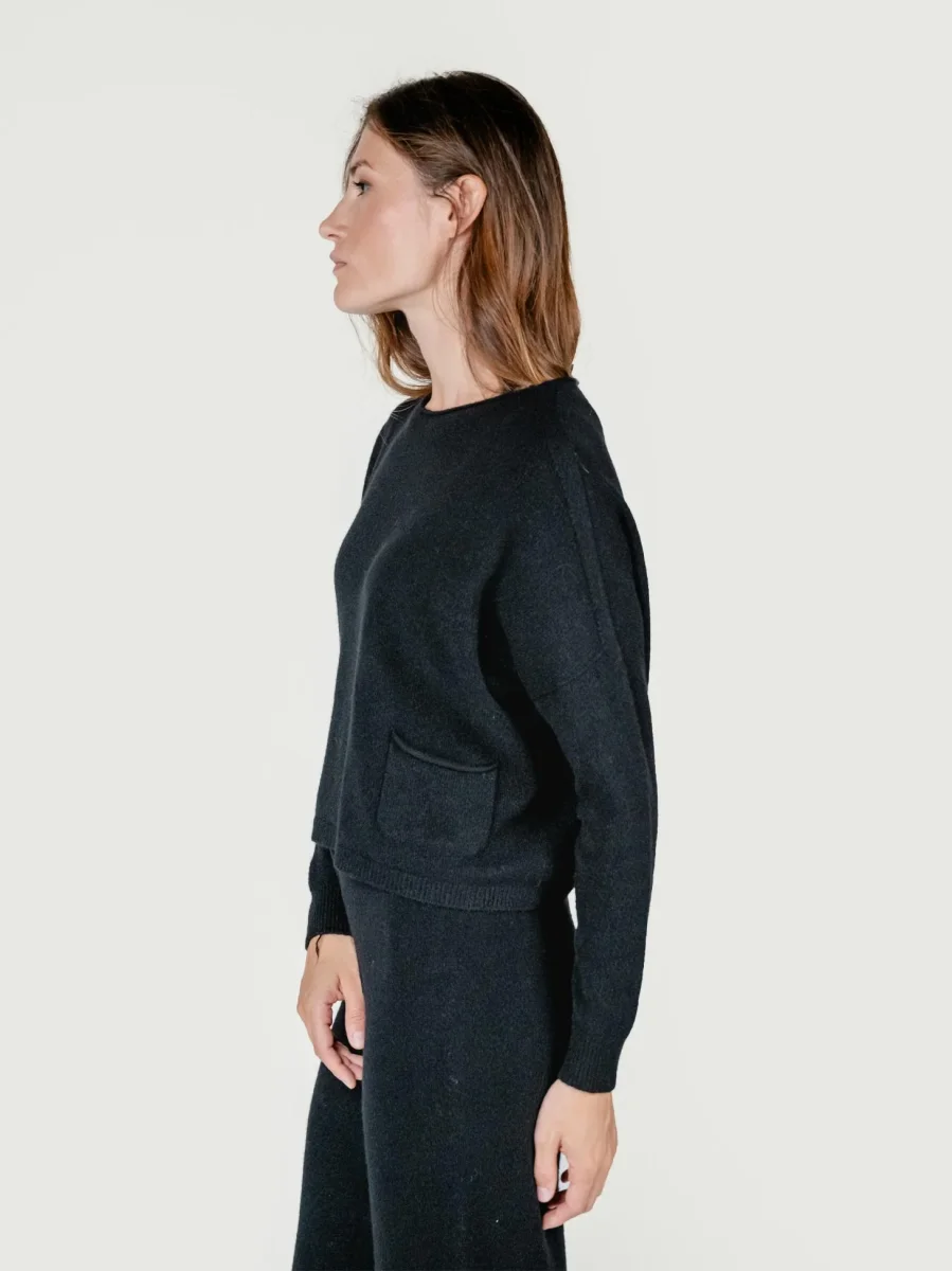 MAGLIA CORTA CON TASCHE NERO - immagine 3