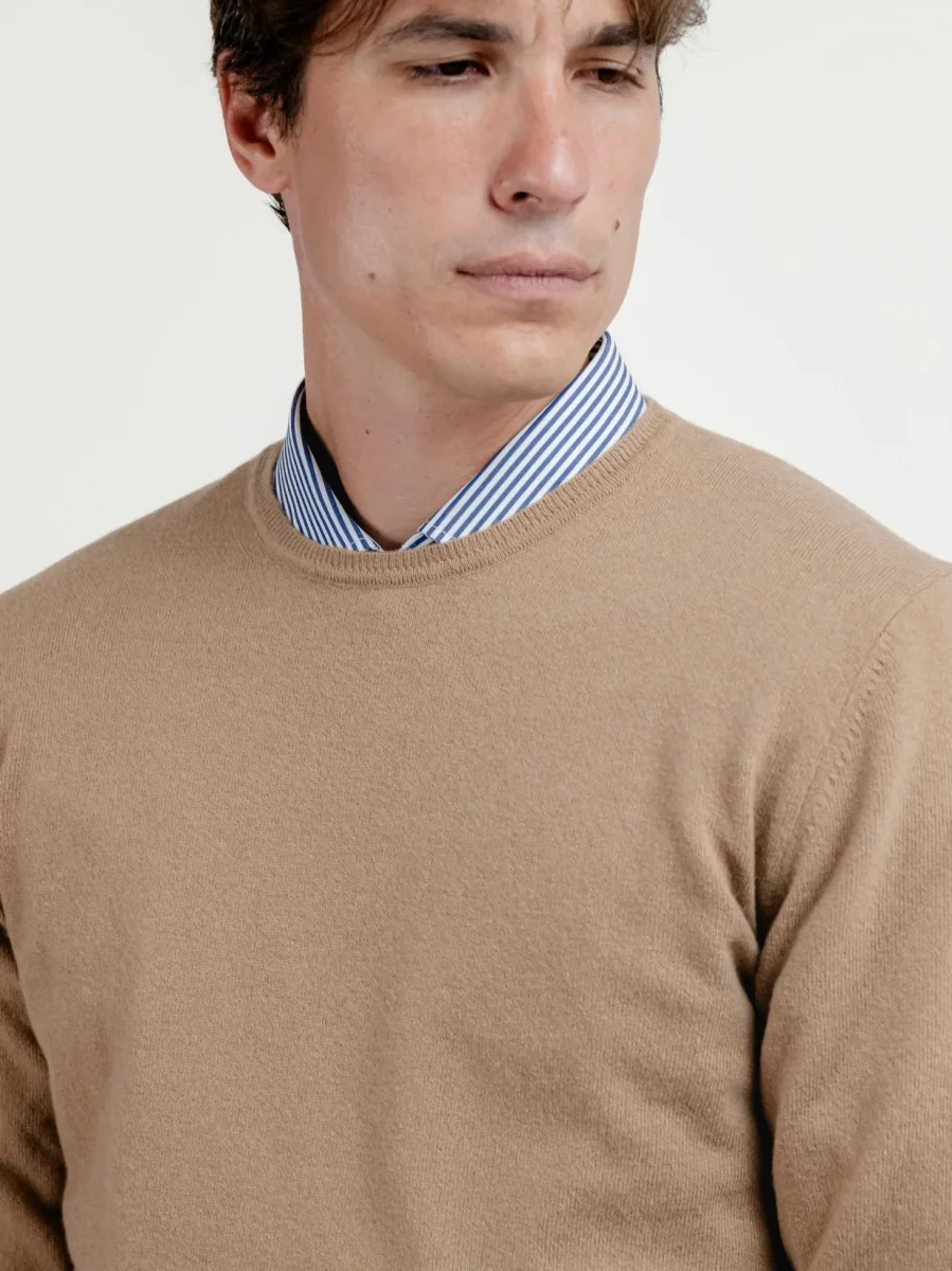 MAGLIA IN LANA MERINO E CASHMERE CARAMELLO - immagine 5