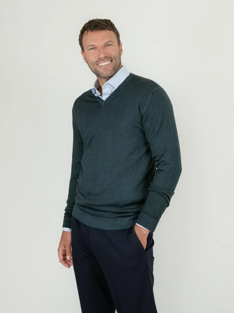 MAGLIA IN LANA MERINO VERDE BOTTIGLIA - immagine 3