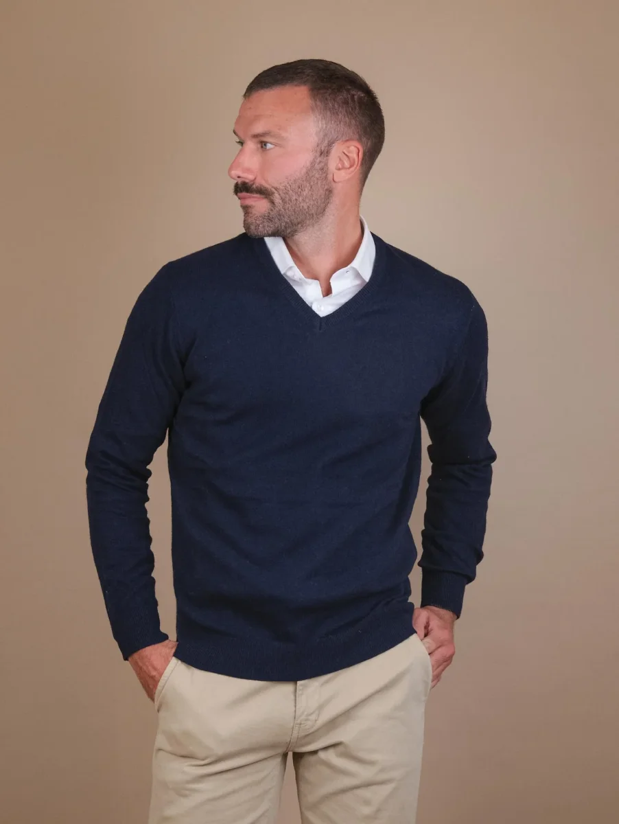 MAGLIA SCOLLO A V IN LANA MISTO CASHMERE BLU