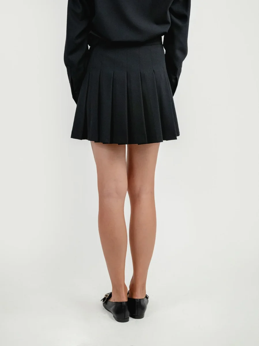 MINIGONNA CON PIEGHE NERA - immagine 5