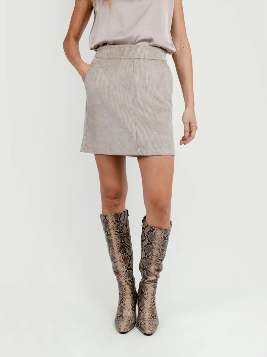 MINIGONNA IN VELLUTO A COSTE BEIGE - immagine 3