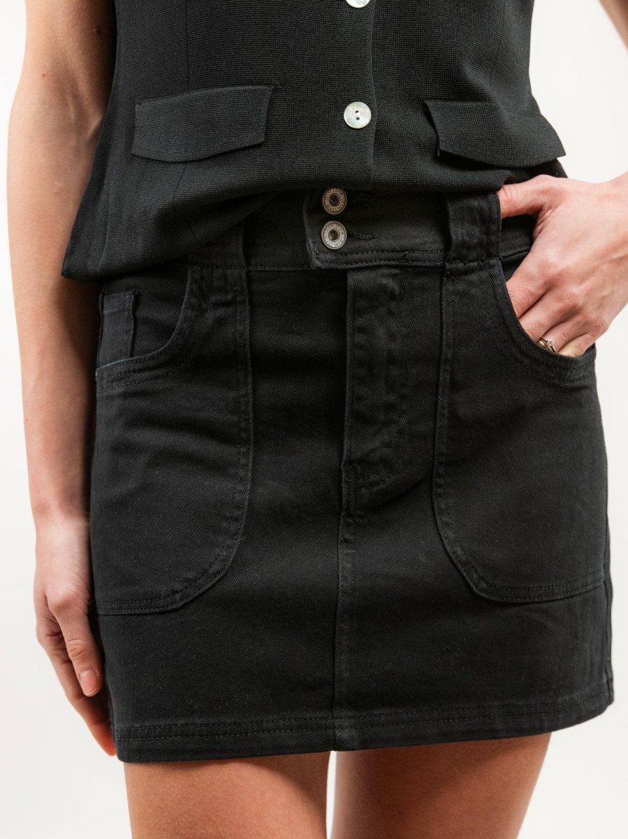 MINIGONNA NERA - immagine 5