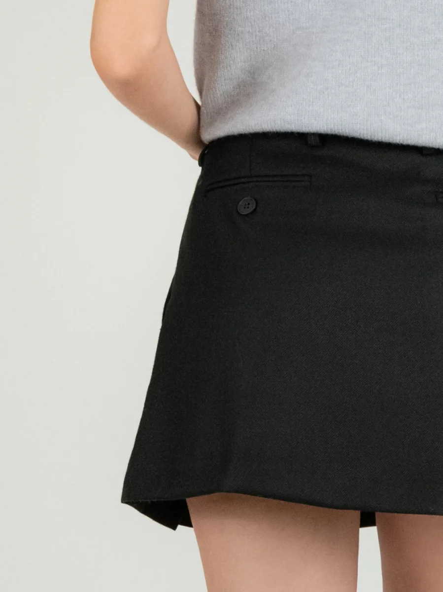 MINI GONNA NERA CON PIEGHE - immagine 5