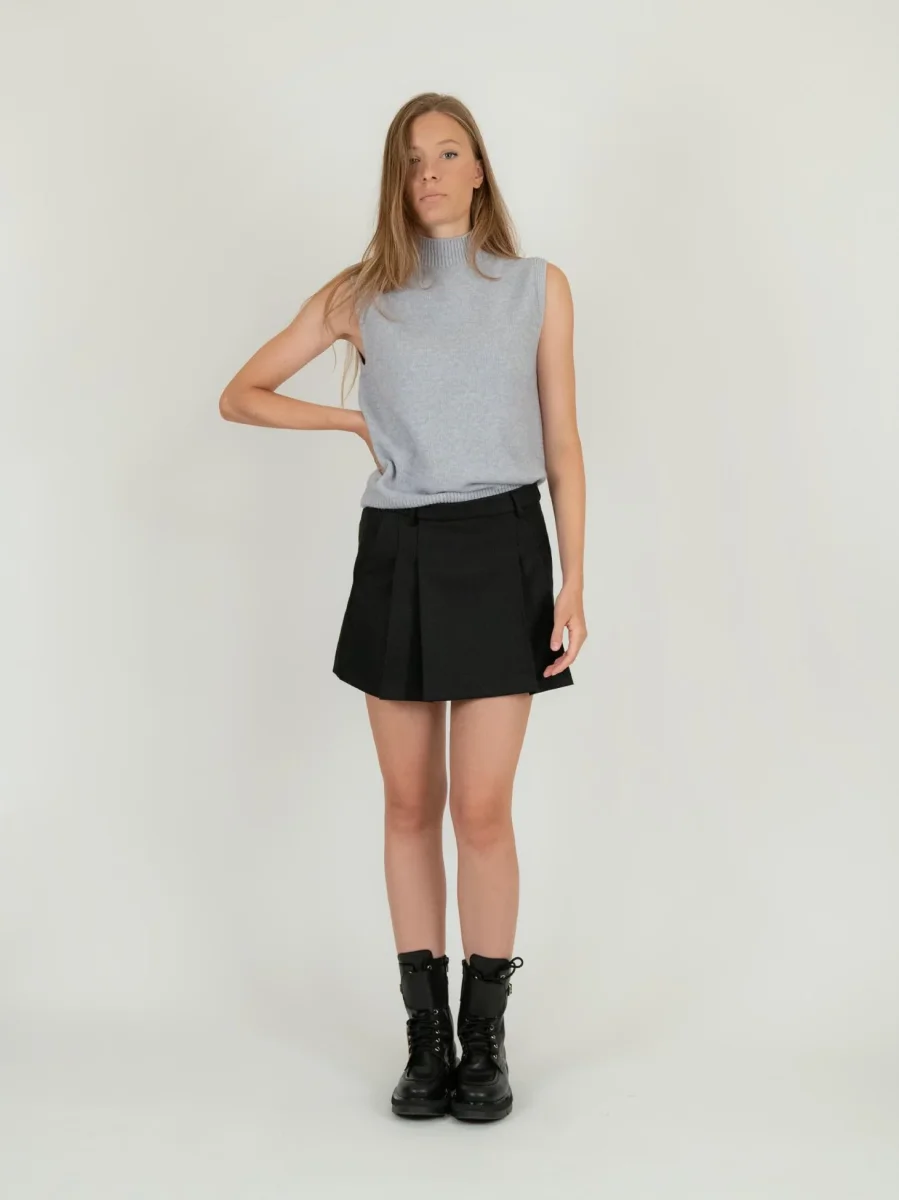 MINI GONNA NERA CON PIEGHE