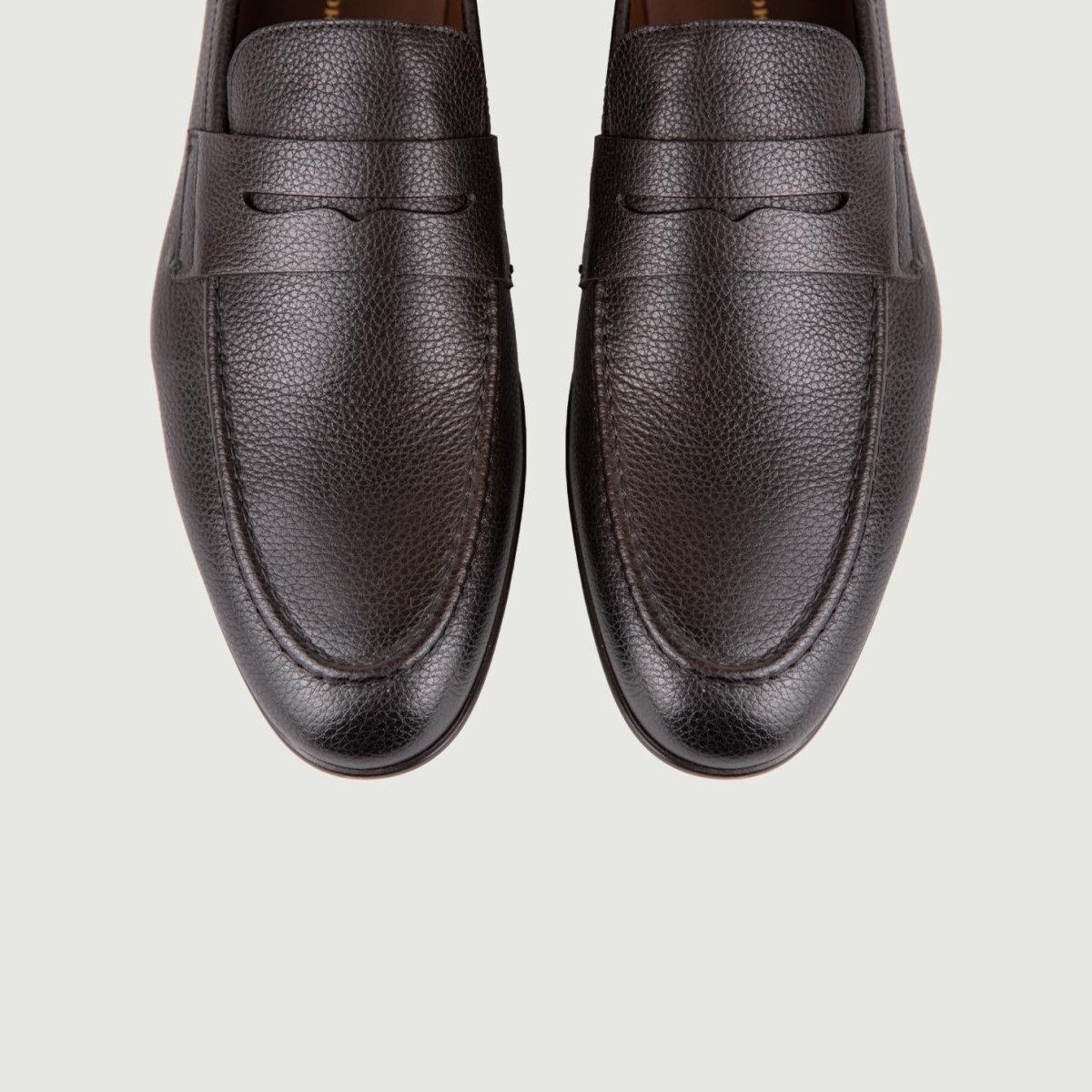 MOCASSINO CON PENNY IN PELLE MARTELLATA TESTA MORO - immagine 4