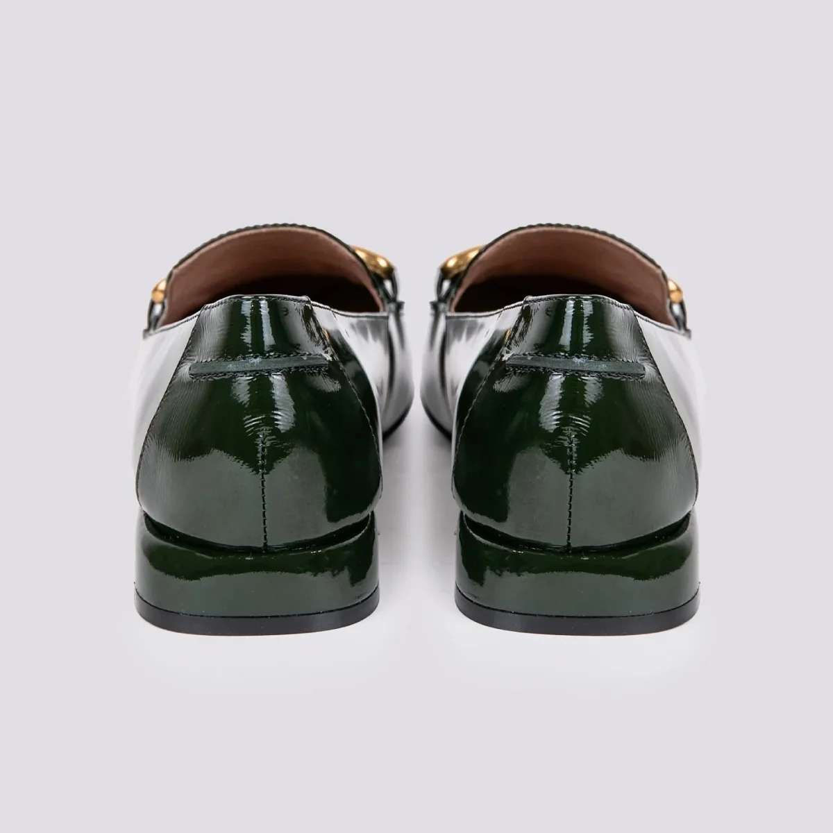 MOCASSINO CON PUNTA SQUADRATA IN VERNICE VERDE BOTTIGLIA - immagine 4