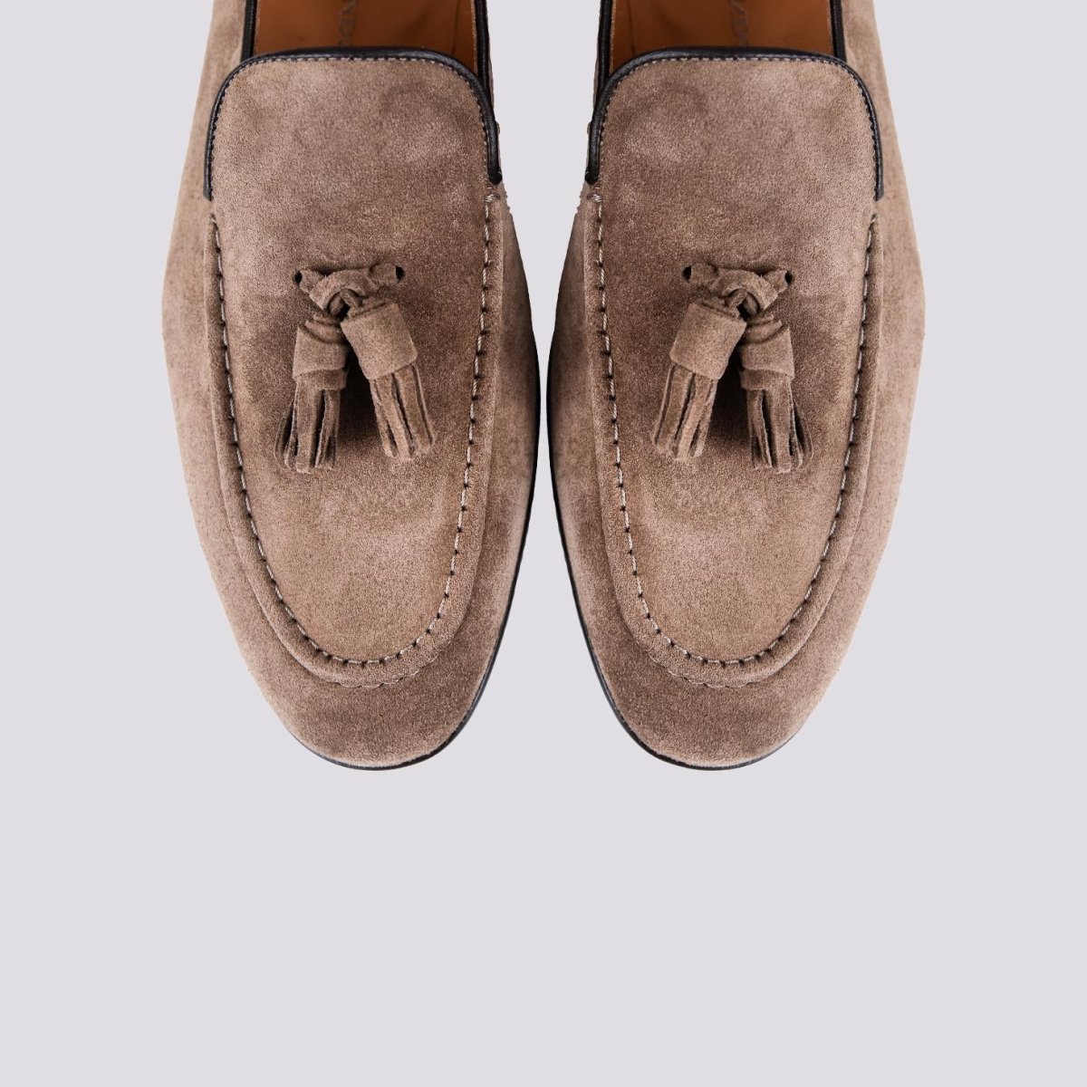 MOCASSINO IN CAMOSCIO BEIGE CON NAPPINE - immagine 4