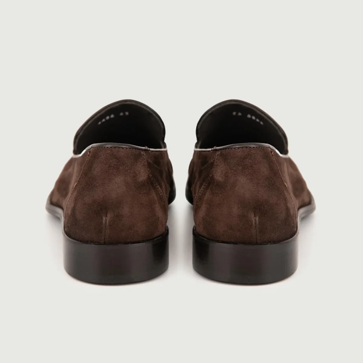 MOCASSINO IN CAMOSCIO TESTA MORO CON NAPPINE - immagine 4