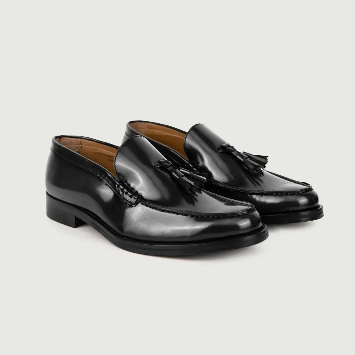 MOCASSINO IN PELLE SPAZZOLATA CON NAPPINE NERO - immagine 3