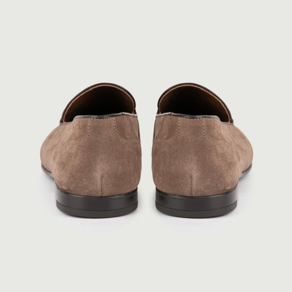 MOCASSINO SCAMOSCIATo CON NAPPINA BEIGE - immagine 4