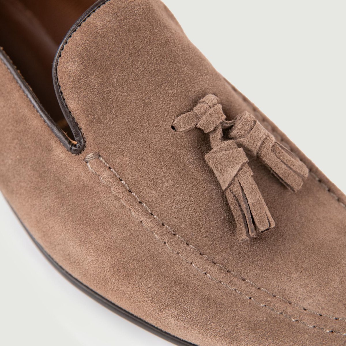 MOCASSINO SCAMOSCIATo CON NAPPINA BEIGE - immagine 6