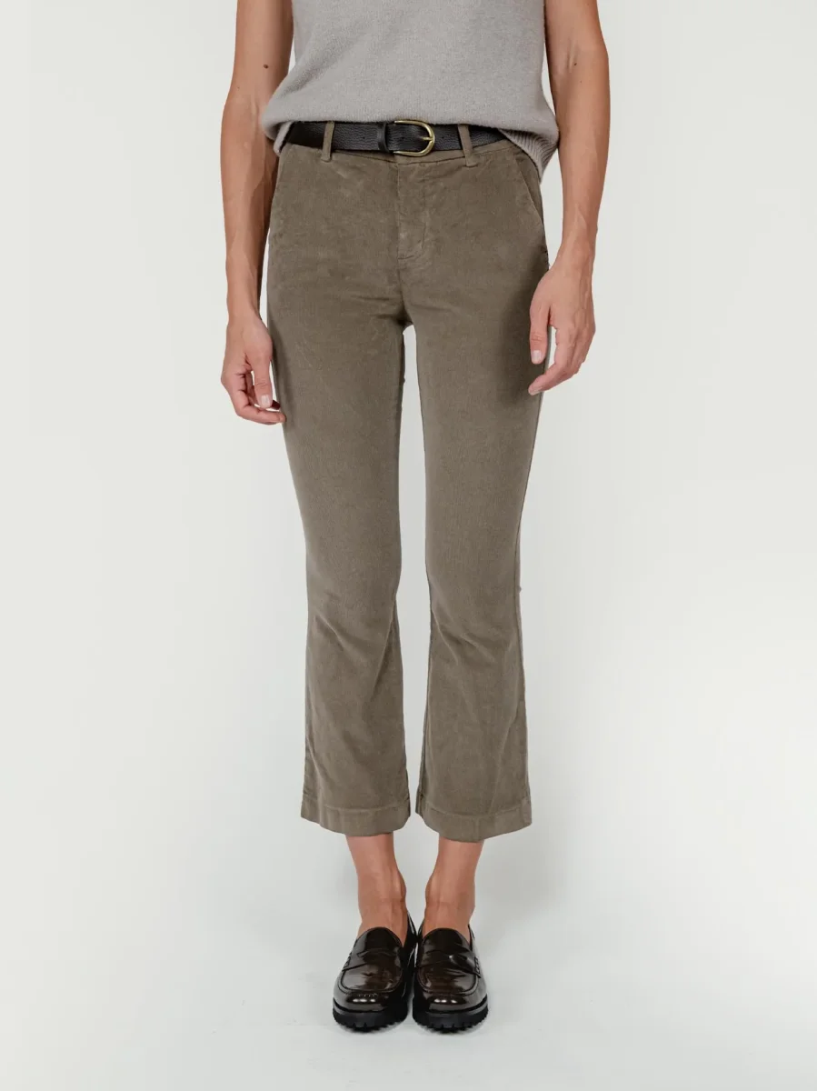 PANTALONE A TROMBETTA IN VELLUTO TORTORA - immagine 3