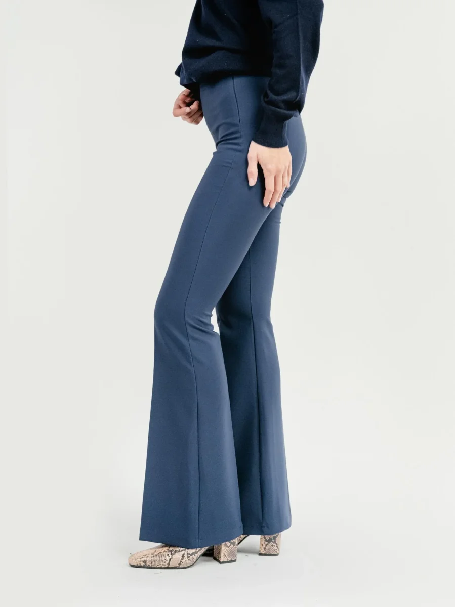 PANTALONE A ZAMPA BLU - immagine 4