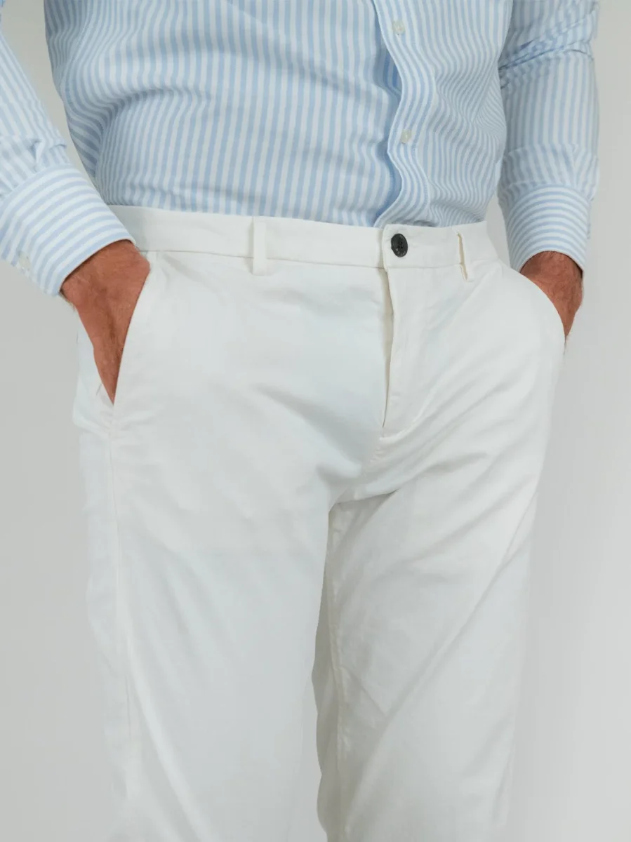PANTALONE BIANCO CON TASCHE A FILO - immagine 4