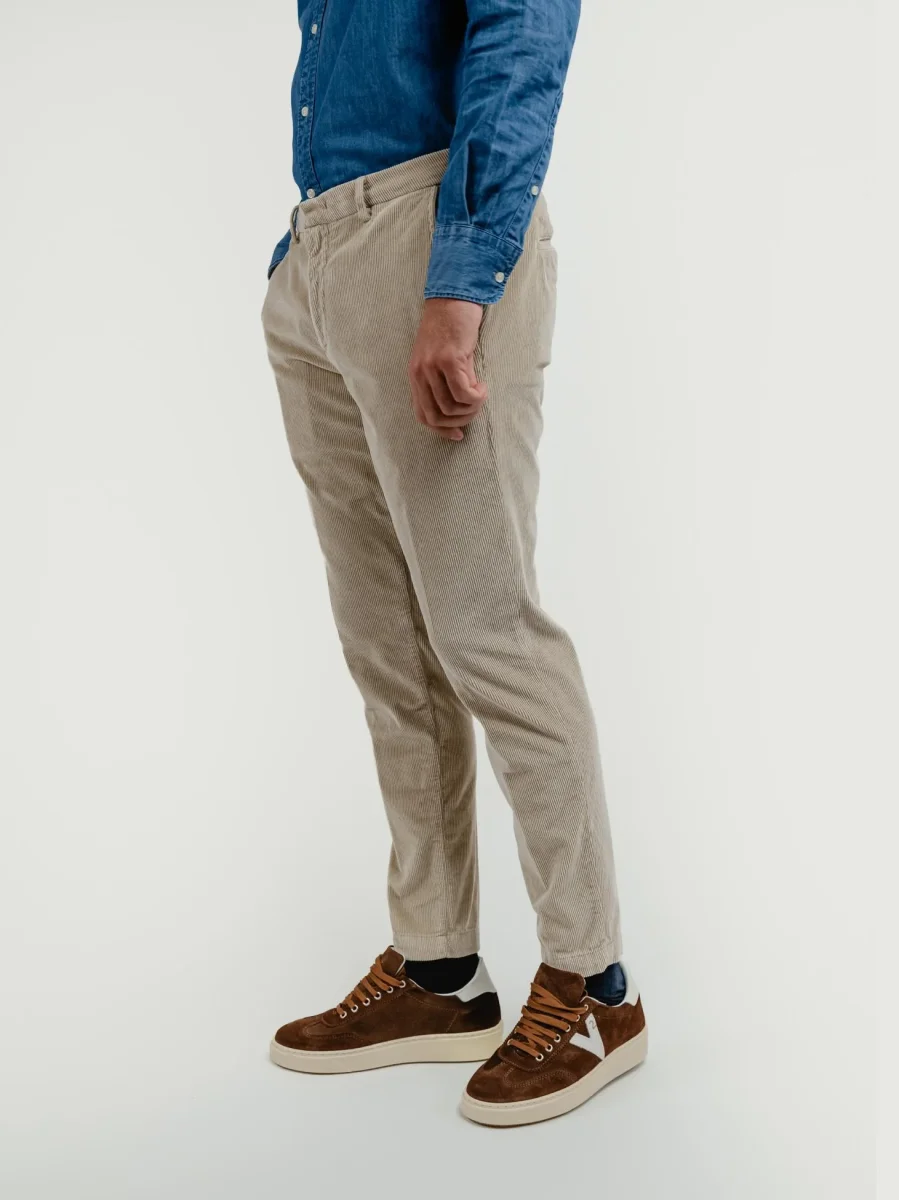 PANTALONE BROKER IN VELLUTO A COSTE BEIGE - immagine 3