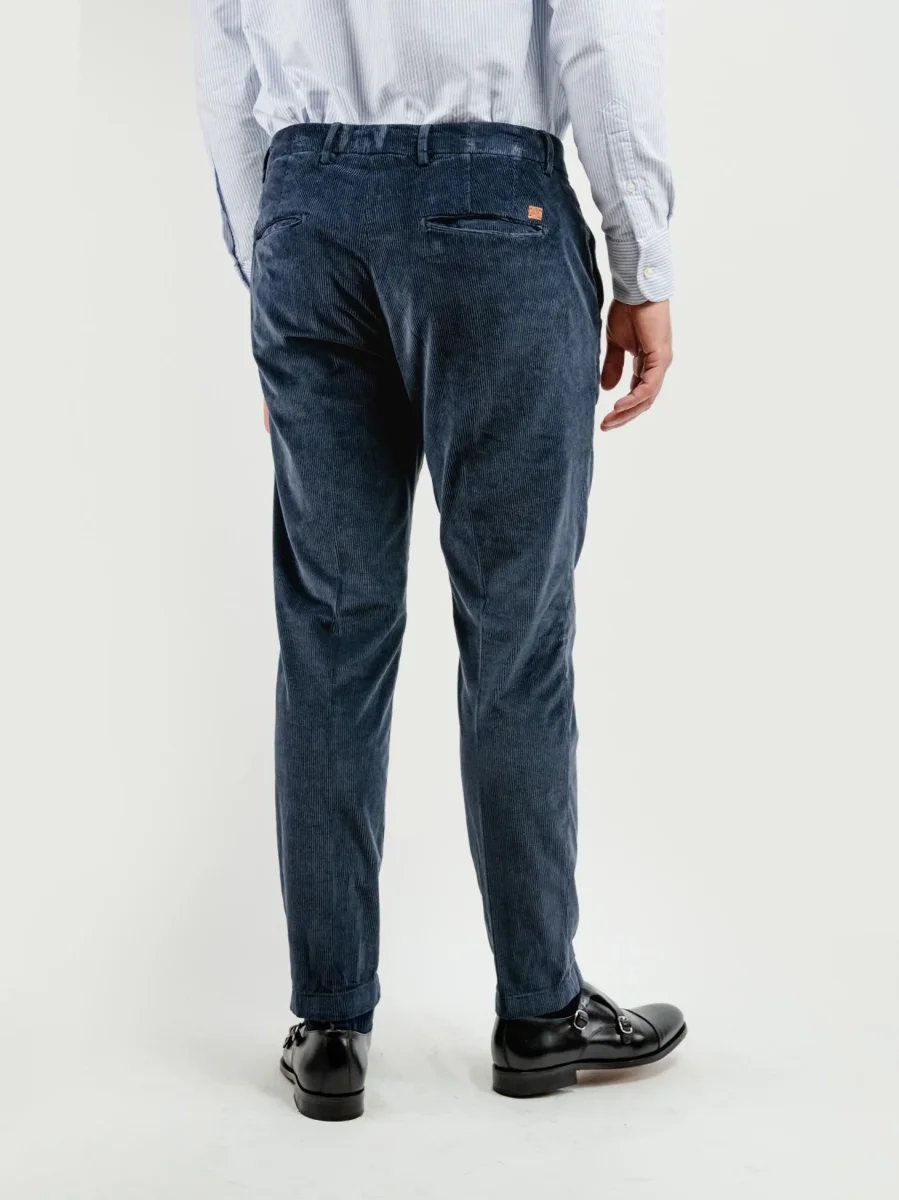 PANTALONE BROKER IN VELLUTO A COSTE BLU - immagine 5