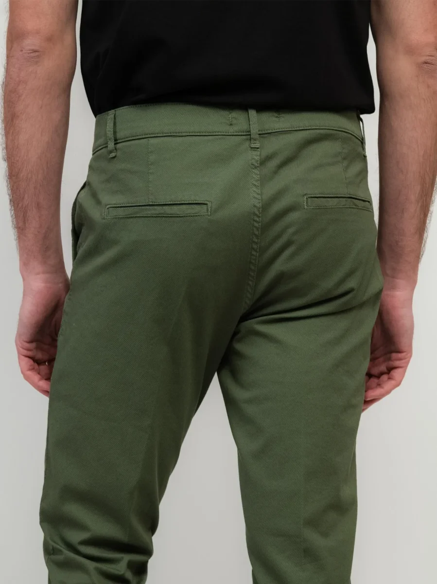 PANTALONE CHINOS CON TRAMA MICRO FANTASIA COLOR SALVIA - immagine 6