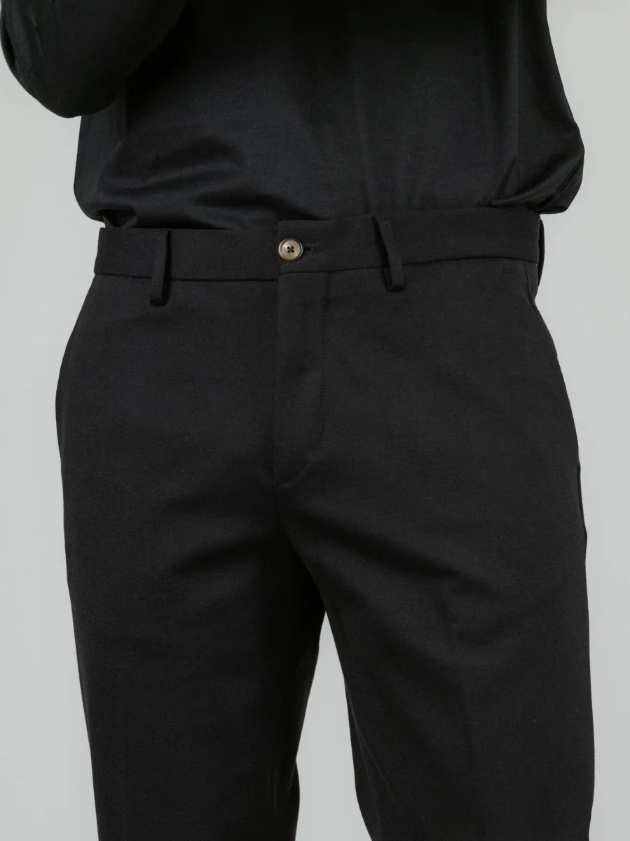 PANTALONE CLASSICO NERO IN JERSEY - immagine 4