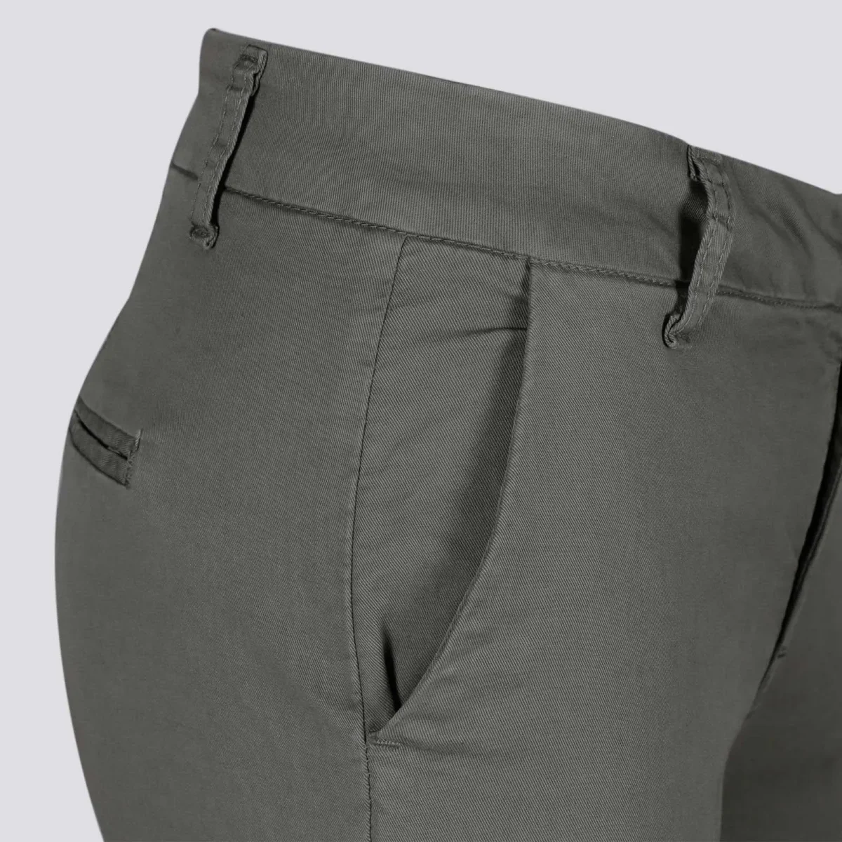 PANTALONE COLOR VERDE A TROMBETTA - immagine 9