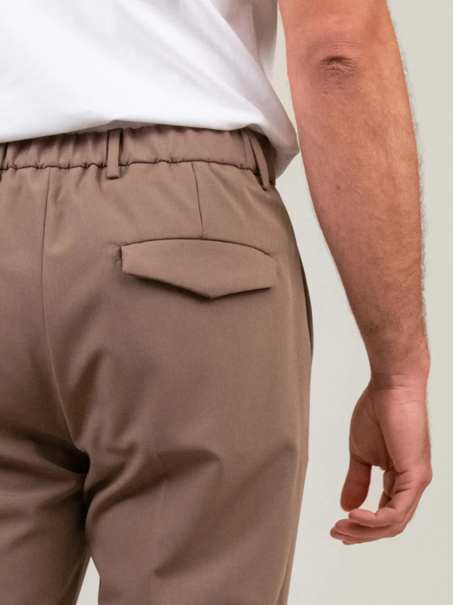 PANTALONE CON COULISSE COLOR CACAO - immagine 6