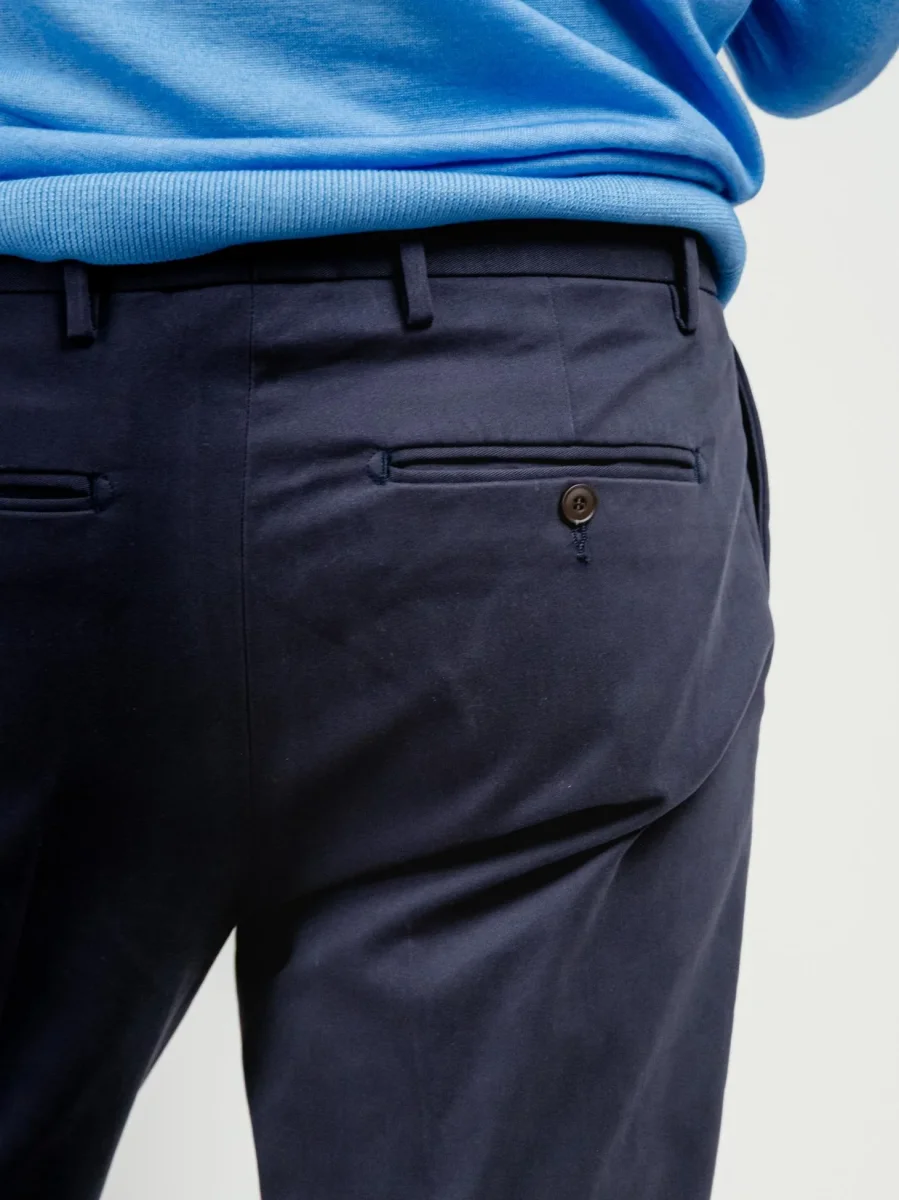 PANTALONE CON PENCES IN COTONE BLU NAVY - immagine 6