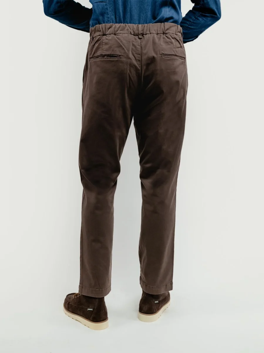 PANTALONE CON PENCES IN COTONE TESTA MORO - immagine 5