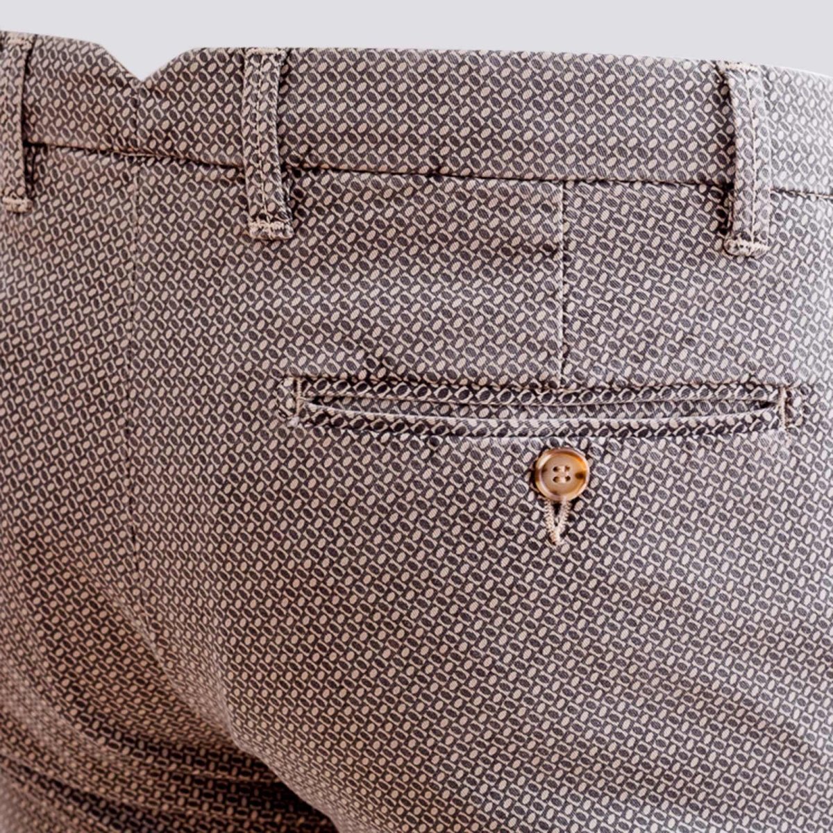 PANTALONE IN FANTASIA CON RISVOLTINO - immagine 4