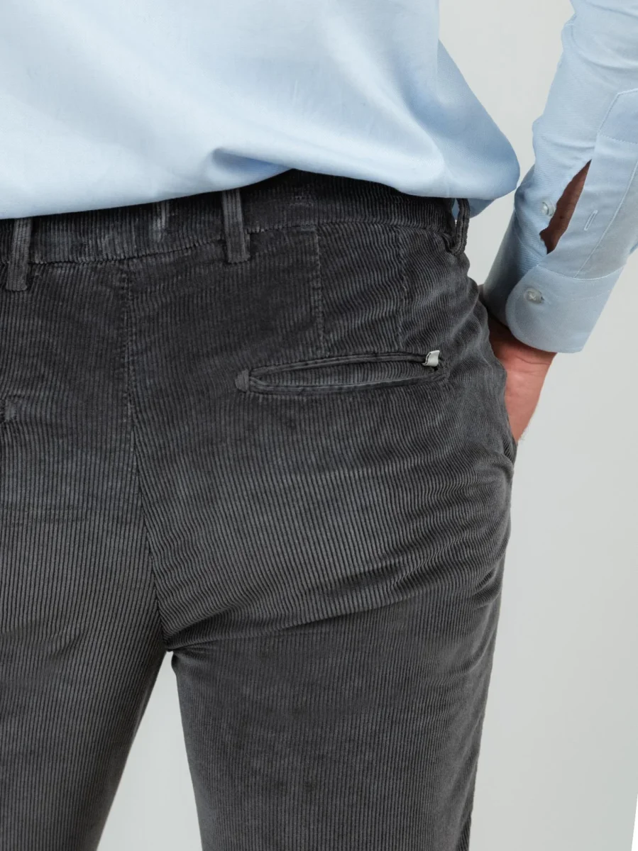 PANTALONE IN VELLUTO A COSTE ANTRACITE - immagine 6