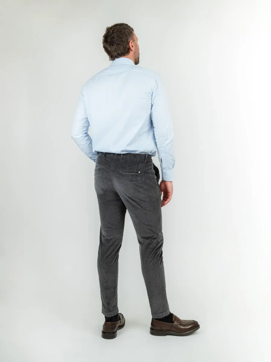 PANTALONE IN VELLUTO A COSTE ANTRACITE - immagine 4