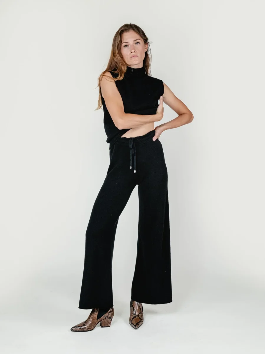 PANTALONI IN MAGLIA NERO