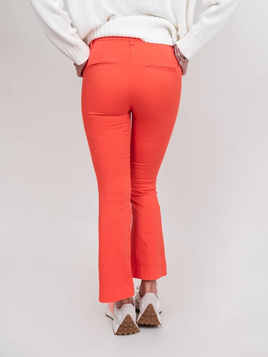 Pantalone a trombetta in cotone corallo - immagine 4