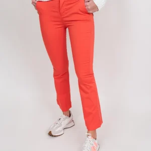 Pantalone a trombetta in cotone corallo