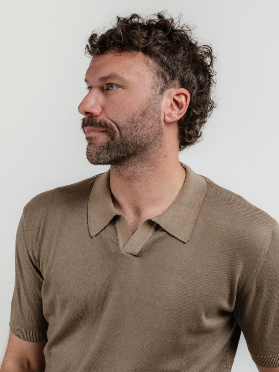Polo con scollo a V moro - immagine 5