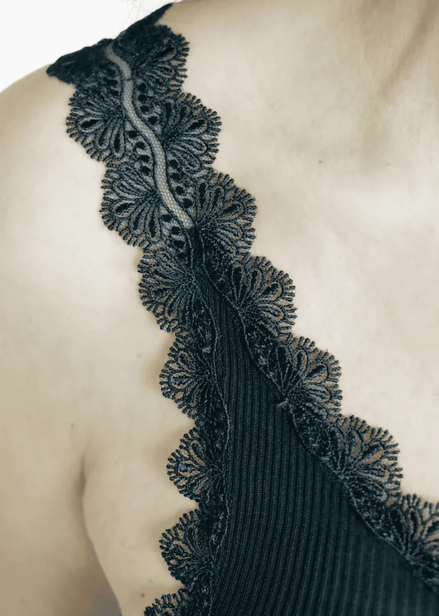 Canotta con pizzo Demetra in Pura Seta - immagine 6