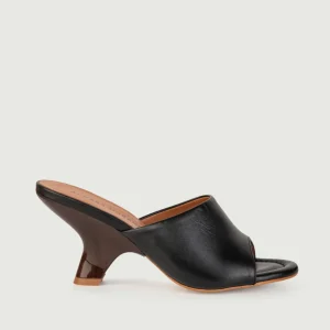 SABOT CON MAXI FASCIA IN PELLE NERA