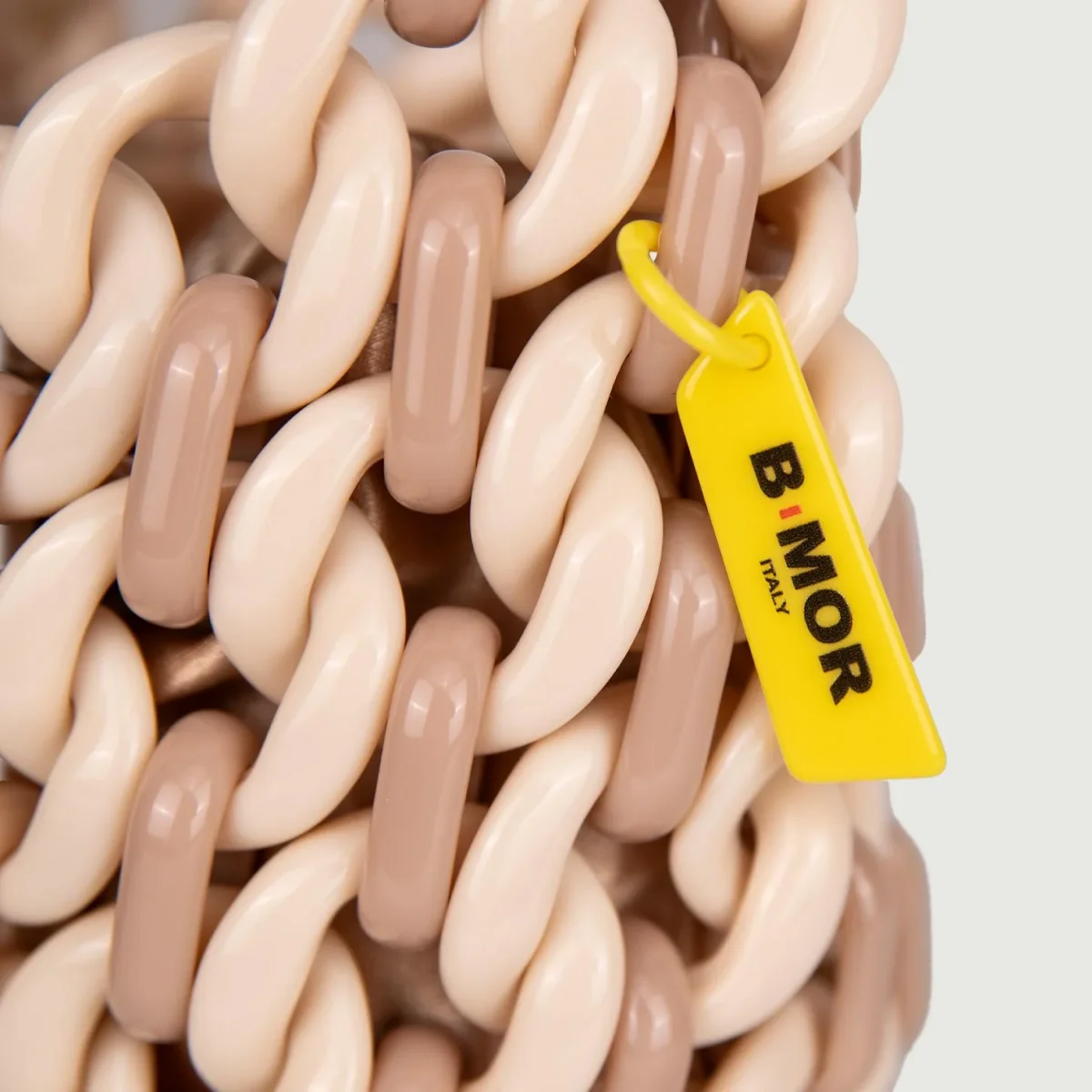 SACCHETTA IN RESINA BICOLOR BEIGE E TORTORA "SPIRIT" - immagine 4