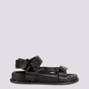 SANDALO CON CHIUSURA A STRAPPO