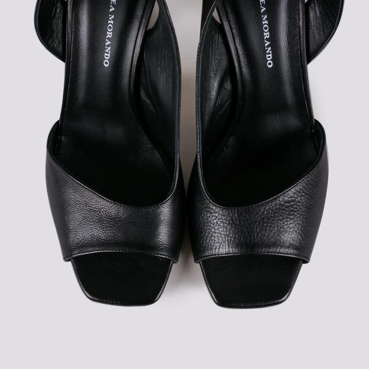 SANDALO CON TACCO E APERTURA LATERALE - immagine 6