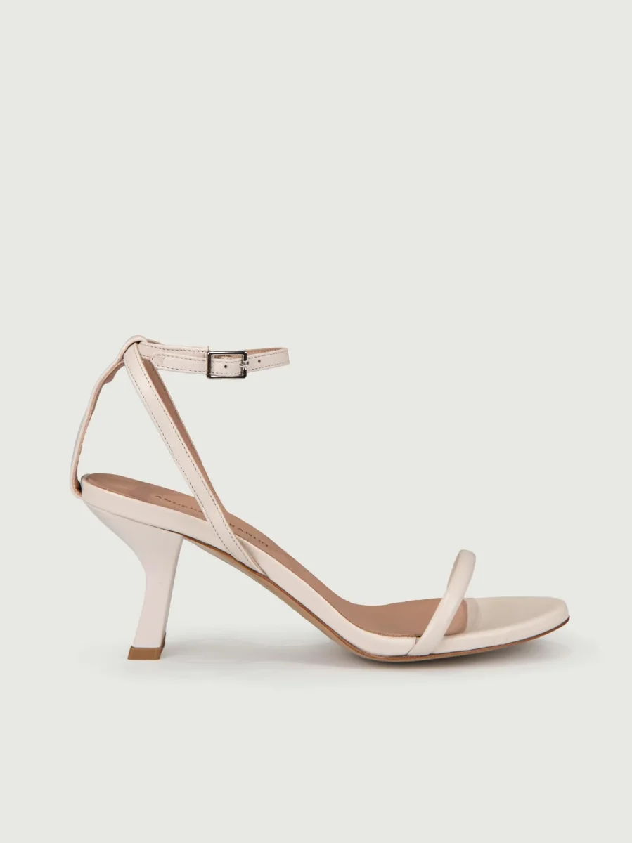 SANDALO CON TACCO E LISTINI IN PELLE COLOR AVORIO