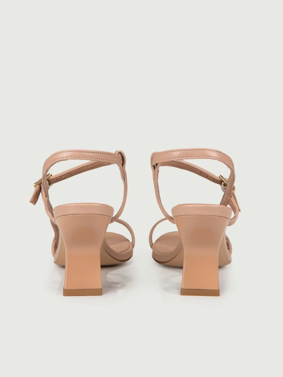 SANDALO CON TACCO E LISTINI IN PELLE COLOR CARNE - immagine 5